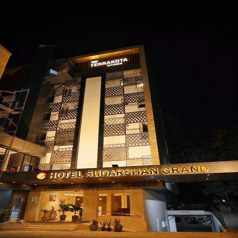Hotel Sudarshan Grand