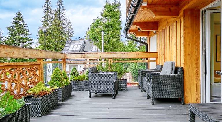 Holiday apartment with patio — photo 4