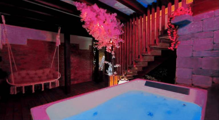 Apartment with hot tub — photo 2