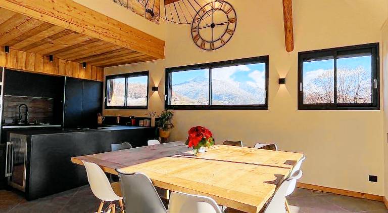 Villa with 3 rooms for 8 persons in Albertville