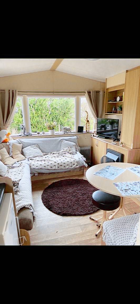 2-Bed Caravan in Mablethorpe sea front location — photo 4