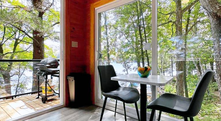 1-bedroom Unique Eco Log Cabins in Parry Sound 104 — photo 5