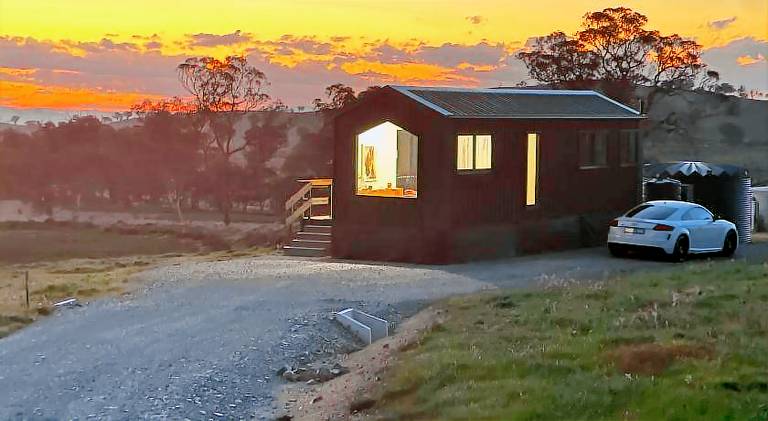 Self contained tiny home on acreage 16 Belleview Dr