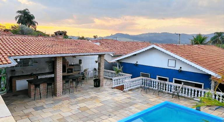 House with pool in Atibaia