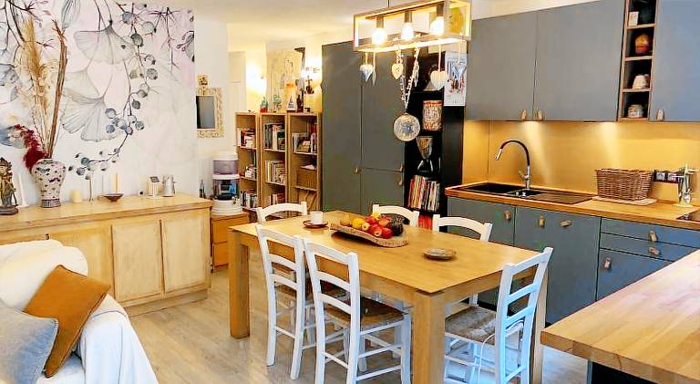 Rental apartment with 1 room for 2 persons in Thiers
