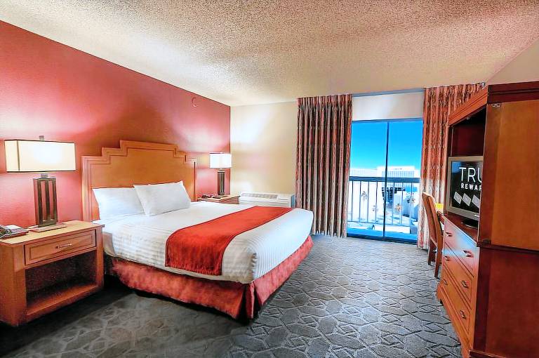 Resort  Laughlin