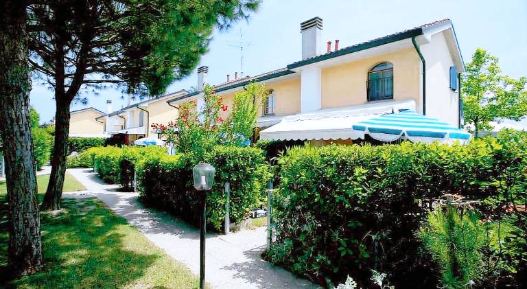 Pleasant apartment with private pool, barbecue & yard | Next to the beach | Dogs allowed — photo 3