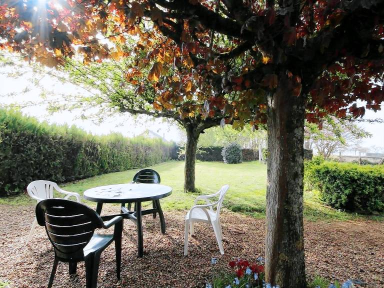 Cottage with barbeque — photo 2