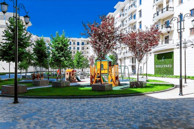 Apartment with terrace & yard | Good for workation — photo 5