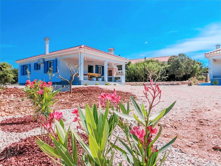 Ferienhaus in Veli Rat, Božava für max. 4 Personen Ferienhaus in Veli Rat, Božava für max. 4 Personen