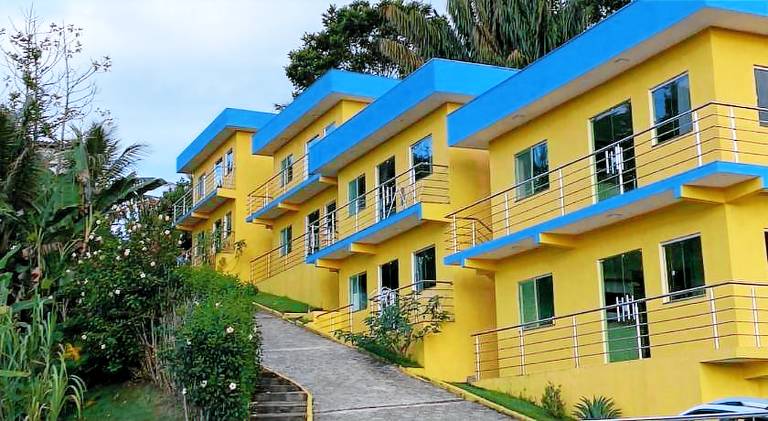 Pleasant holiday apartment with pool, BBQ & yard | Dogs allowed in Itacaré