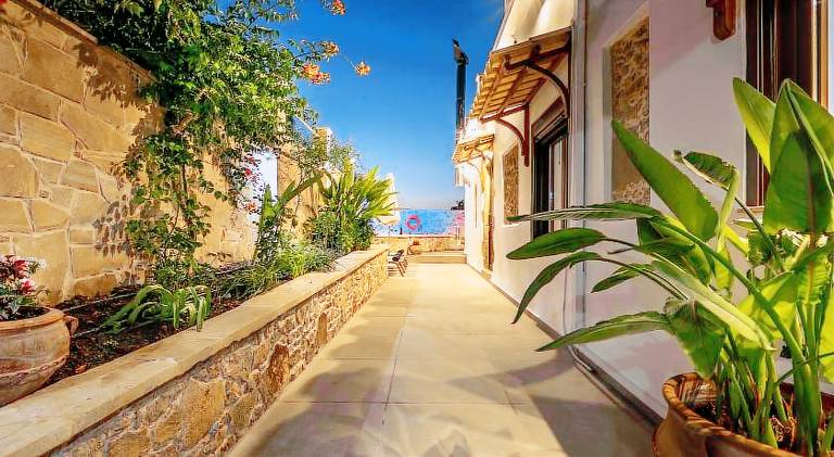 Villa with terrace, grill & garden — photo 5