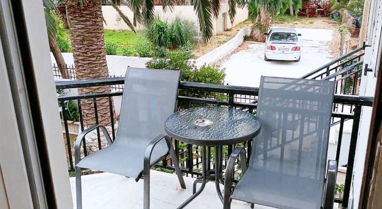Apartment with patio | Close to the beach | Pet-friendly — photo 3