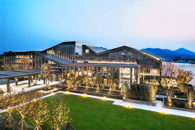 Hilton Ningbo Dongqian Lake in Ningbo