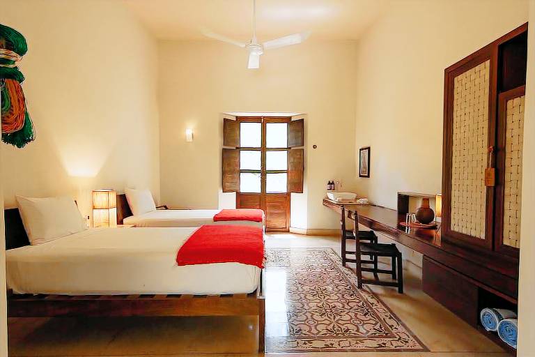 Bed & Breakfast  Izamal
