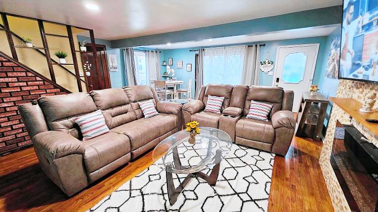 House  Williamsville