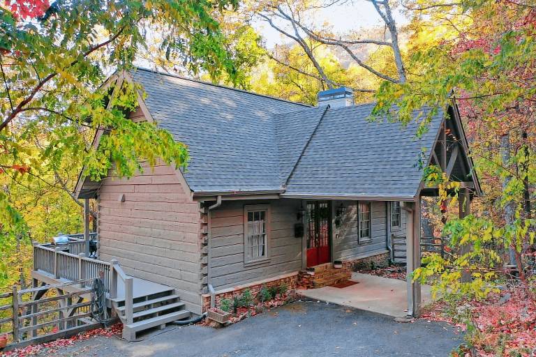 House  Big Canoe