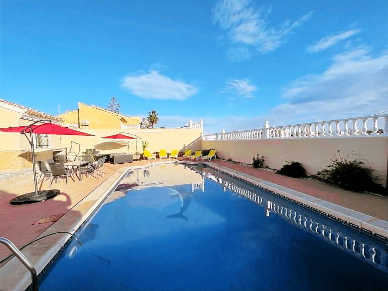 Villa  Llanos Del Peral