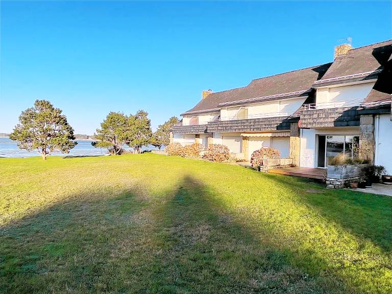 Child-friendly holiday apartment with patio, yard & barbeque | Sea view | Pets are welcome — photo 3