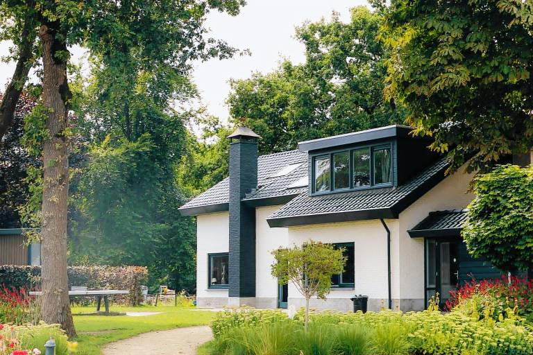 Family-friendly house with pool, patio & yard | Dogs allowed in Garderen