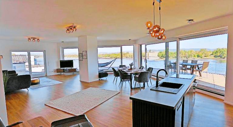 Holiday apartment with 2 rooms for 5 persons in Koblenz