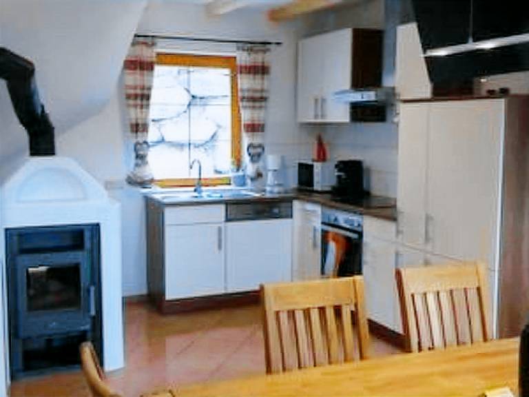 Vacation home with terrace, sauna & grill | Mountain view — photo 5