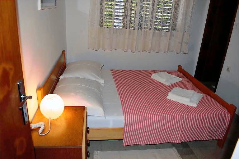 Two bedroom apartment near beach Lovište (Pelješac) (A-262-a) — photo 2