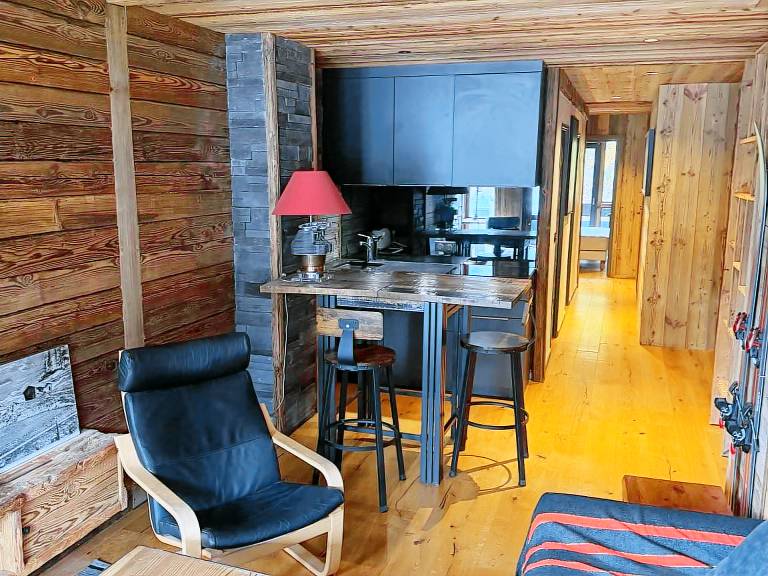 Pleasant holiday apartment | Mountain view | Close to the ski | Pets are welcome in Val-d'Isere
