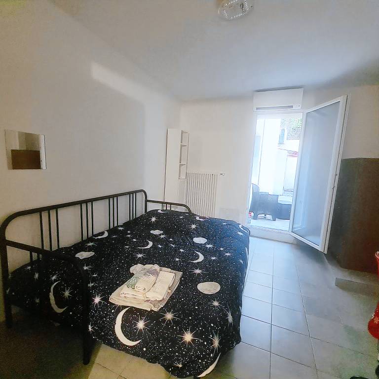 Bed and breakfast with terrace & pool | Near Two Towers — photo 5