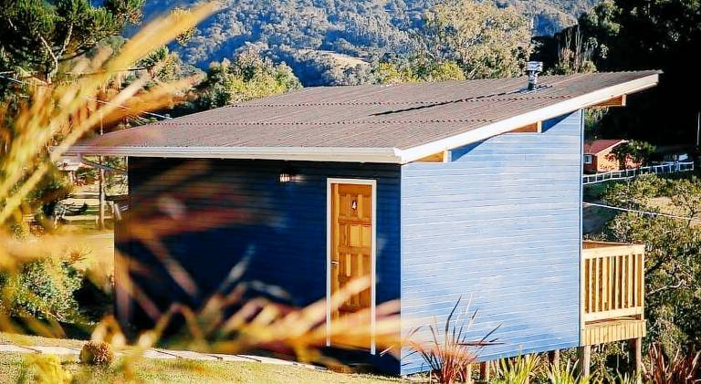 Lodge with jacuzzi & yard — photo 4