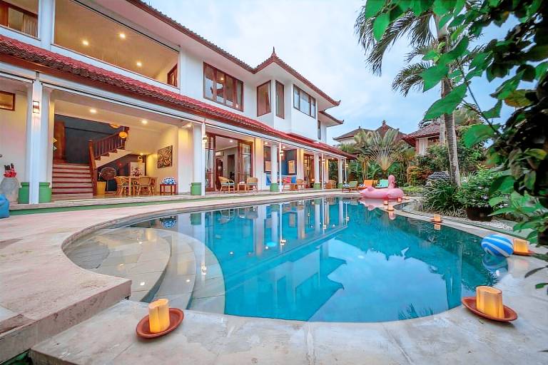 Villa with pool, barbeque & yard | Suitable for remote work | Pet-friendly — photo 3
