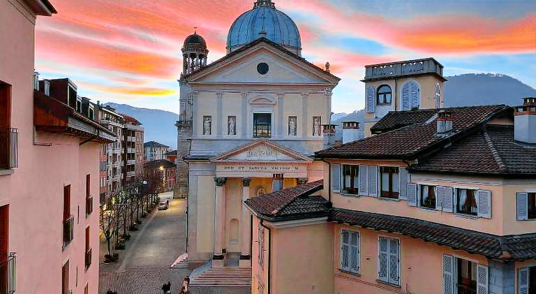 Rental apartment with 1 room for 4 persons in Verbania