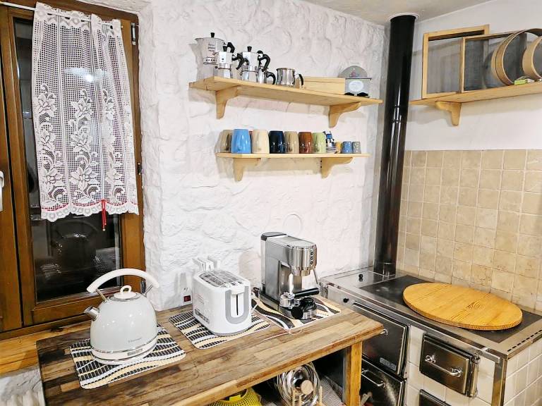 Fully equipped villa with garden, barbeque & hot tub | Pets allowed — photo 5