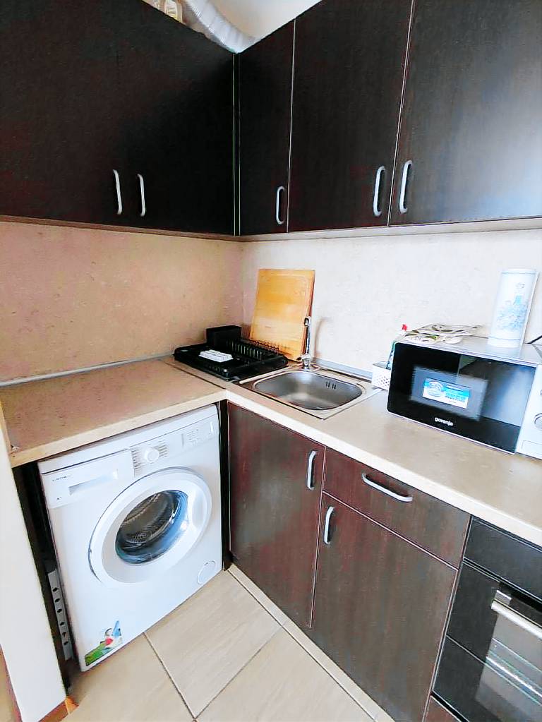 Pleasant rental apartment with BBQ, pool & yard | Beach nearby | Perfect for remote work | Pets are welcome — photo 5