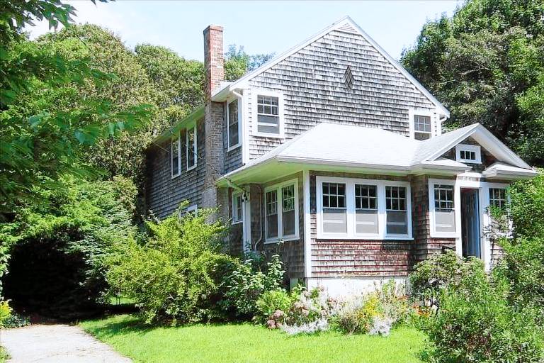 House Woods Hole