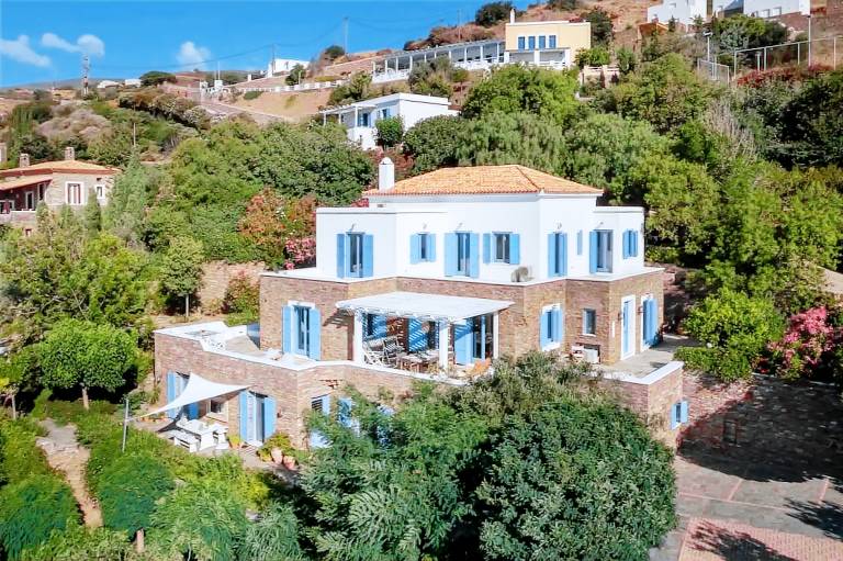 Children-friendly villa with yard | Beach view | Close to the beach | Dogs allowed in Andros