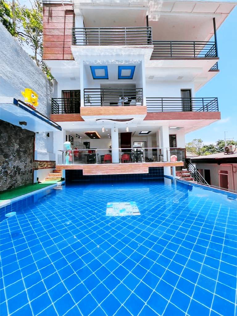 Vacation home with 3 rooms for 10 persons in Tagaytay