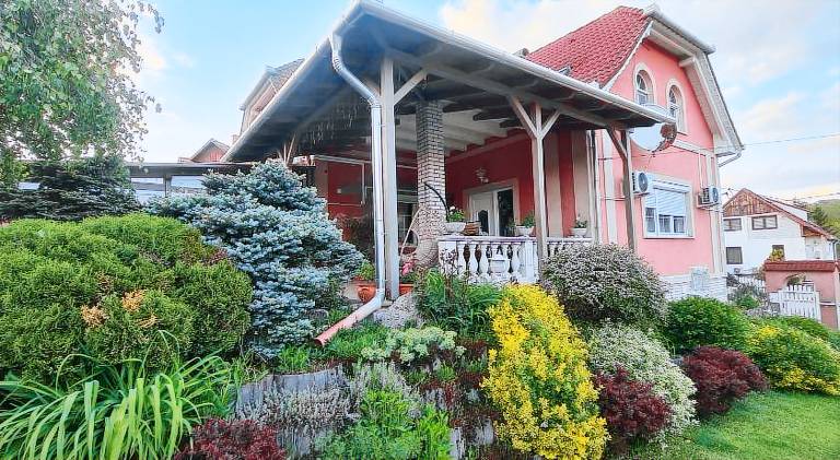 Apartman  Egerszalók