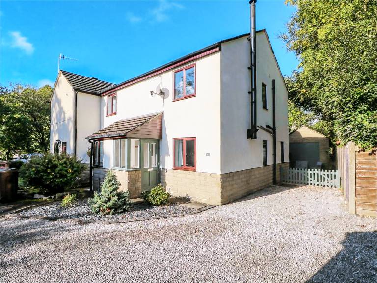 House Whaley Bridge