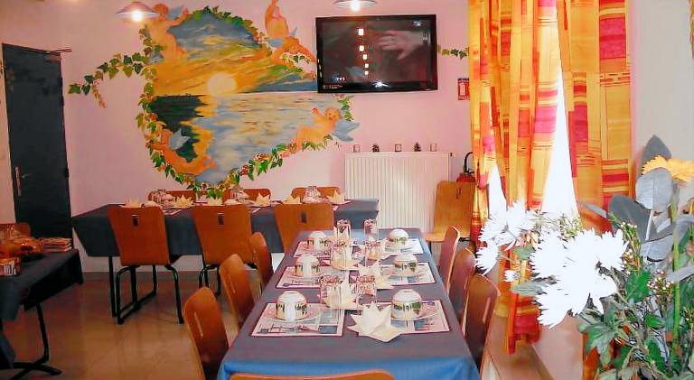 Hotel Cesar Centre-ville Gare Charleville-Mezieres — photo 4