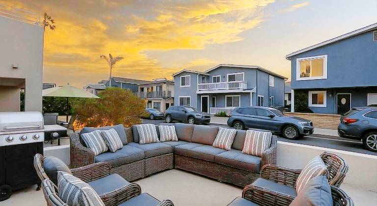 House | Next to the beach | Pet-friendly in Newport, CA