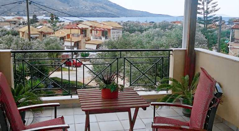 Villa with barbeque, patio & yard | Close to the beach | Perfect for remote work | Pets allowed — photo 5