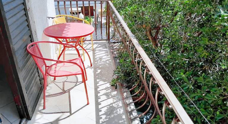 Holiday apartment with terrace, yard & barbeque — photo 3