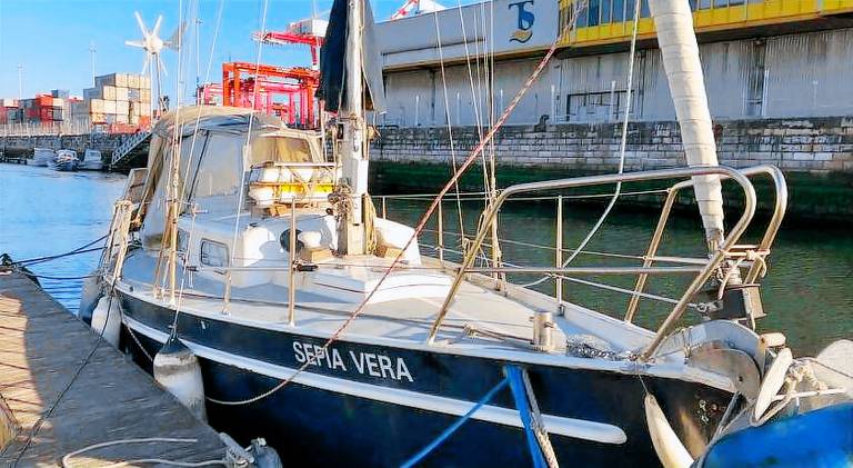 Boat with 1 room for 2 persons in Lisbon