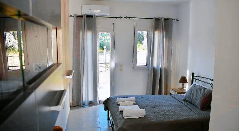Nice apartment with patio & yard | Pets allowed in Lesvos