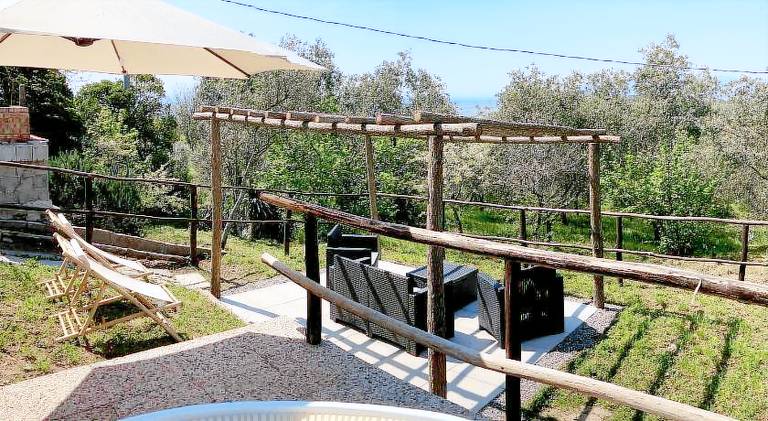 Lovely apartment with yard, terrace & barbeque | Suitable for remote work | Pets are welcome — photo 4