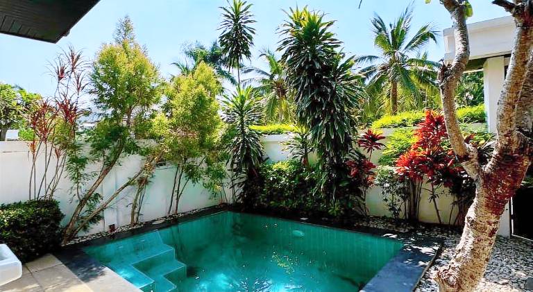 Villa with pool & hot tub in Pattaya