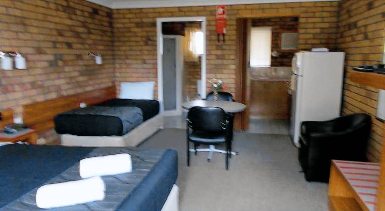 Park House Motor Inn