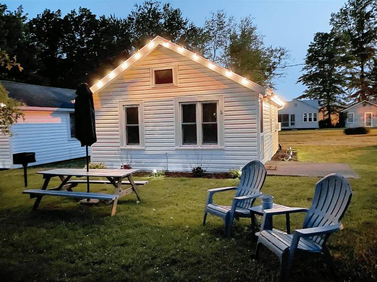 Cottage Geneva-on-the-Lake