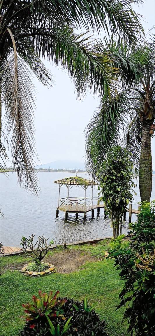 Casa Laguna